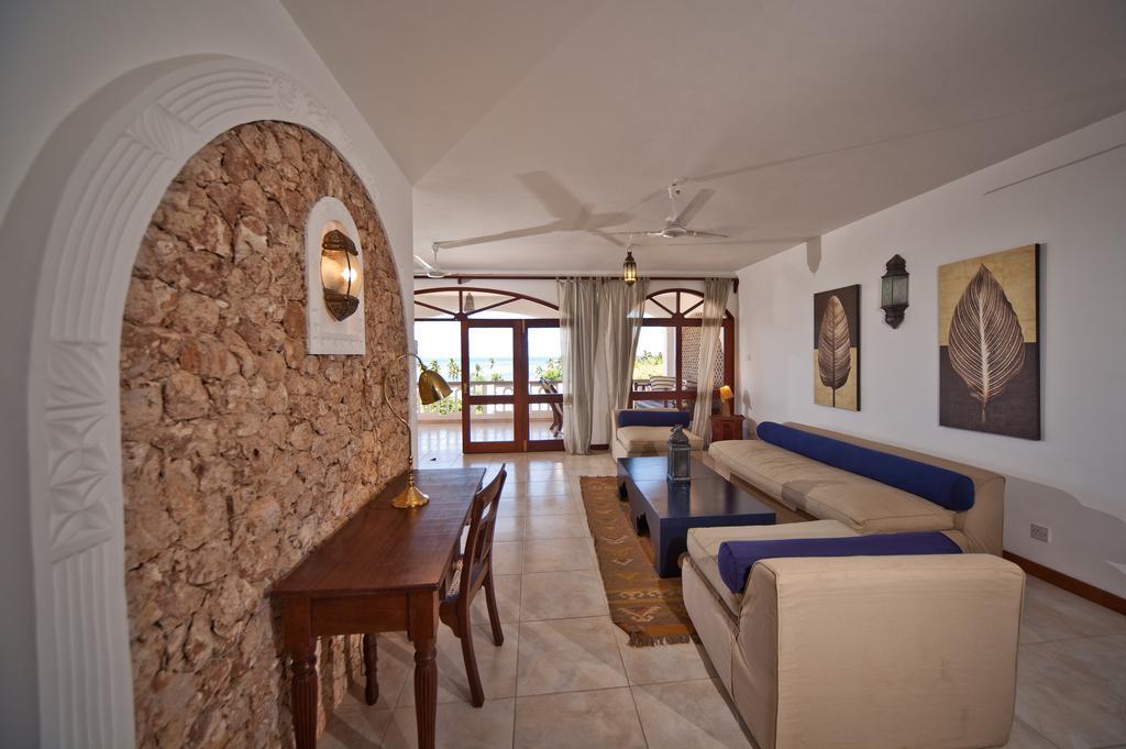Lantana Galu Beach Diani Beach Room photo